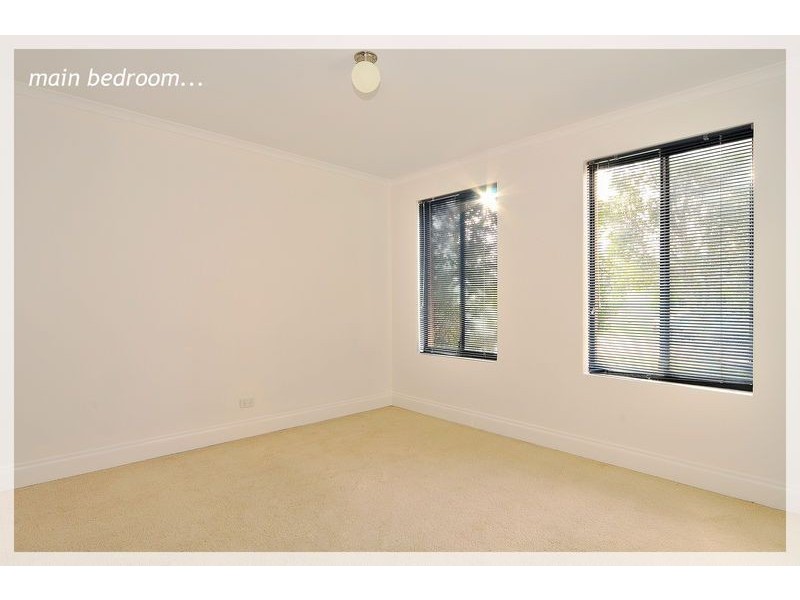 3 Avon Crescent, Atwell WA 6164