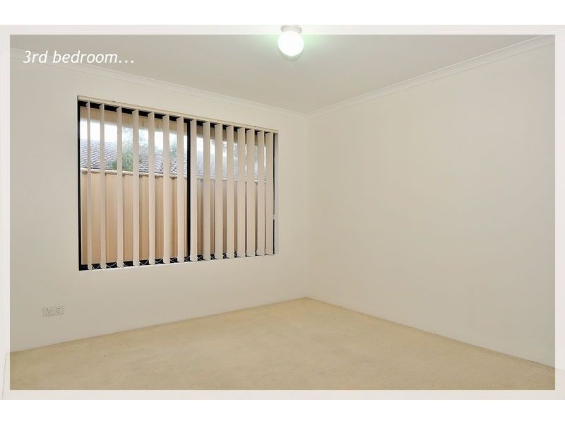3 Avon Crescent, Atwell WA 6164