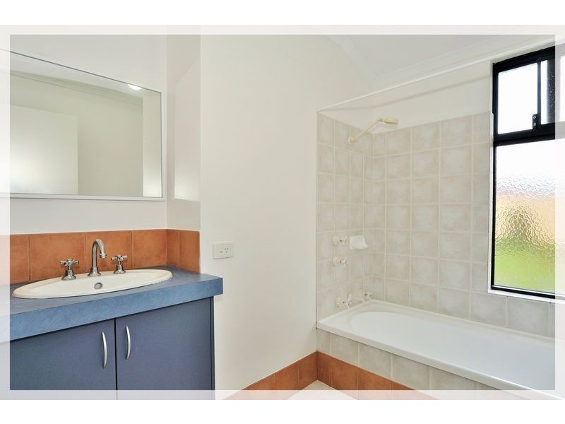 3 Avon Crescent, Atwell WA 6164
