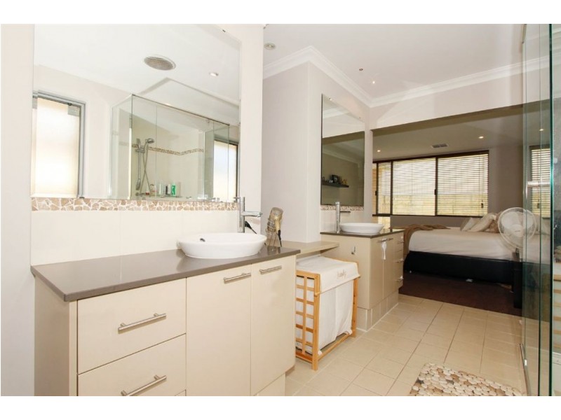 13 Shelduck Pass, Beeliar WA 6164