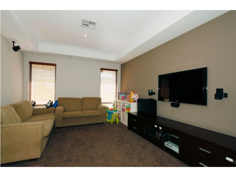 13 Shelduck Pass, Beeliar WA 6164