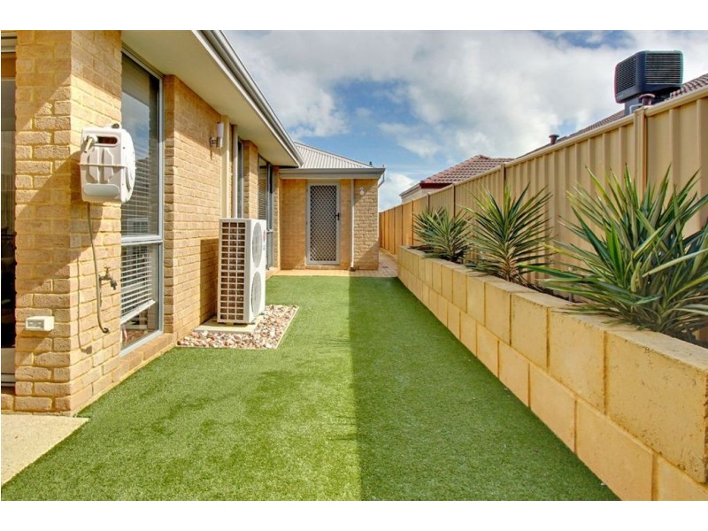 13 Shelduck Pass, Beeliar WA 6164