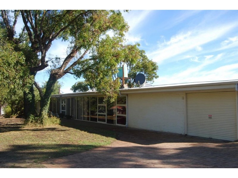 32 Collis Road, Wattleup WA 6166