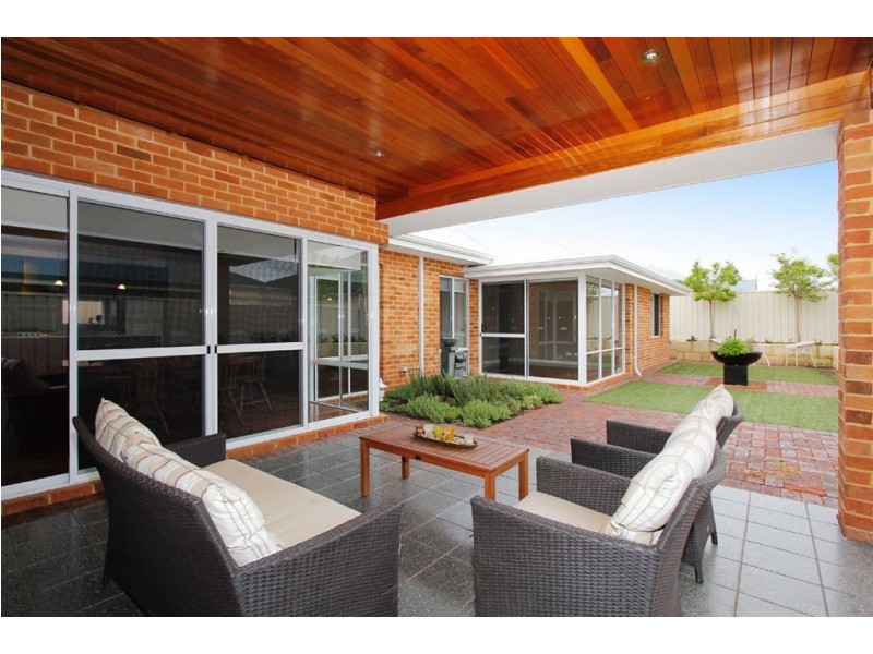 14 Bondi Way, Aubin Grove WA 6164