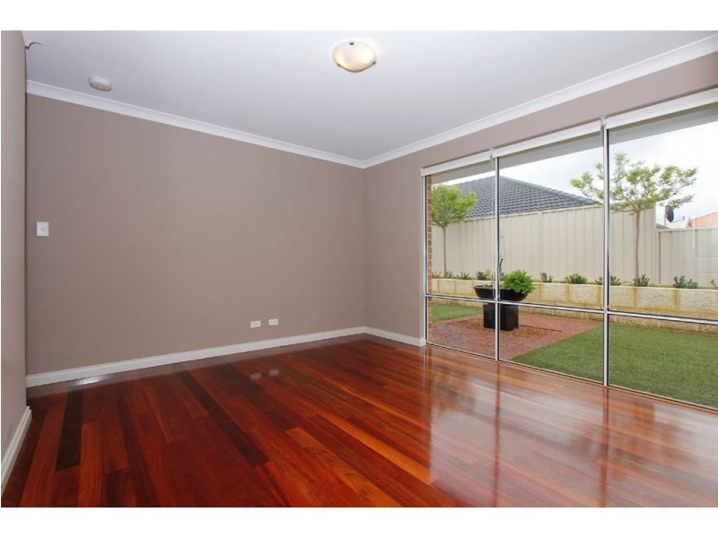 14 Bondi Way, Aubin Grove WA 6164