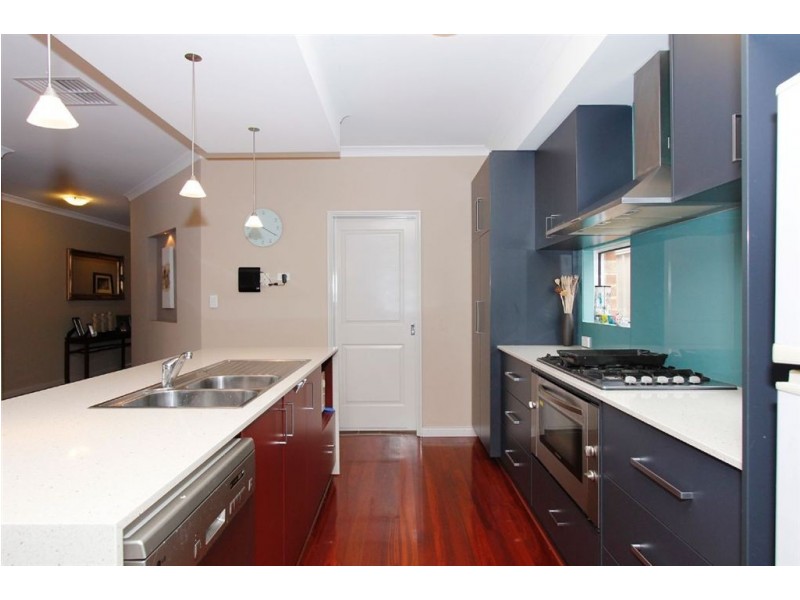 14 Bondi Way, Aubin Grove WA 6164