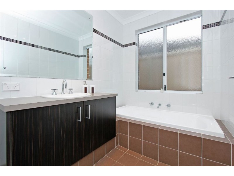 14 Bondi Way, Aubin Grove WA 6164