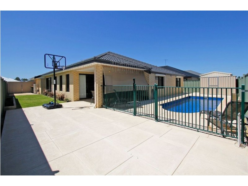 9 Brindabella Avenue, Aubin Grove WA 6164