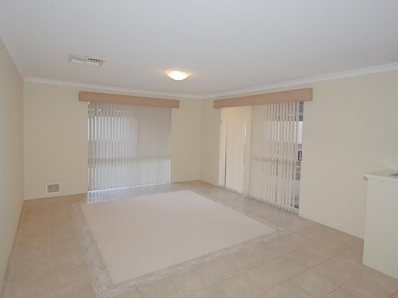 22 Nottingham Parkway, Orelia WA 6167