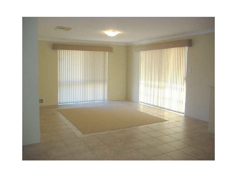 22 Nottingham Parkway, Orelia WA 6167