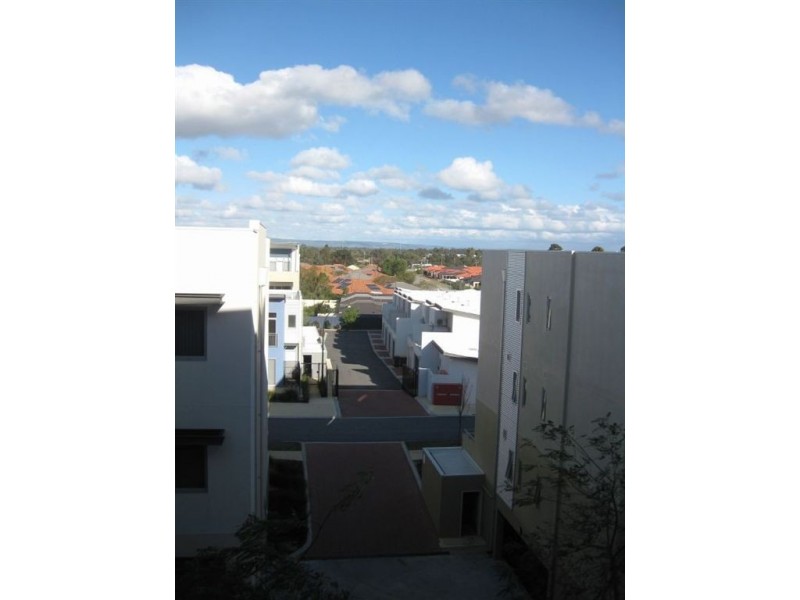 22/105 Wentworth Pde, Success WA 6164