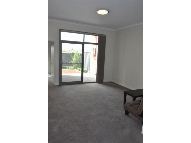 23/35 Malata Cres, Success WA 6164