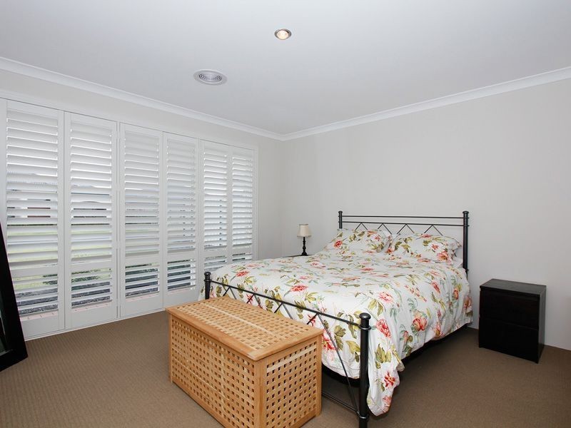 29 St Joseph Fairway, Success WA 6164