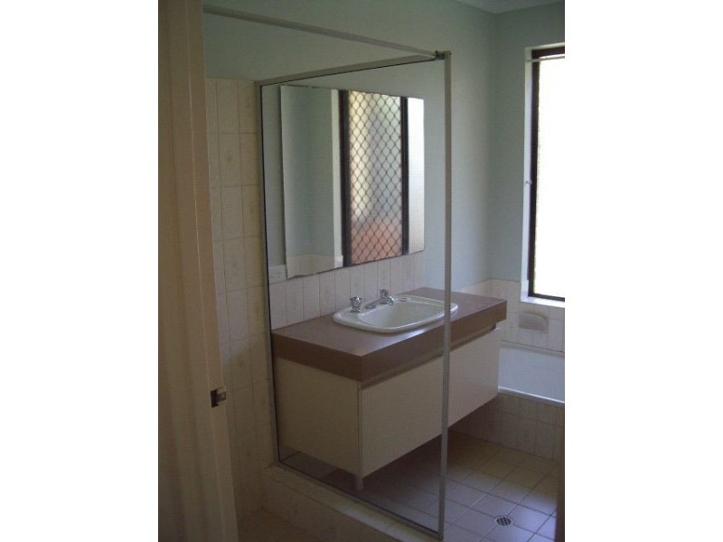 16 Blackthorne Crescent, South Lake WA 6164