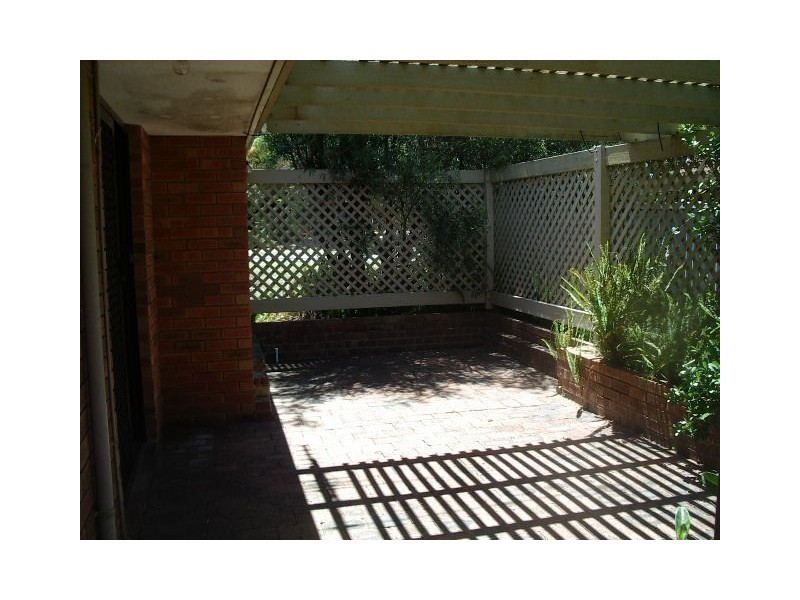 16 Blackthorne Crescent, South Lake WA 6164