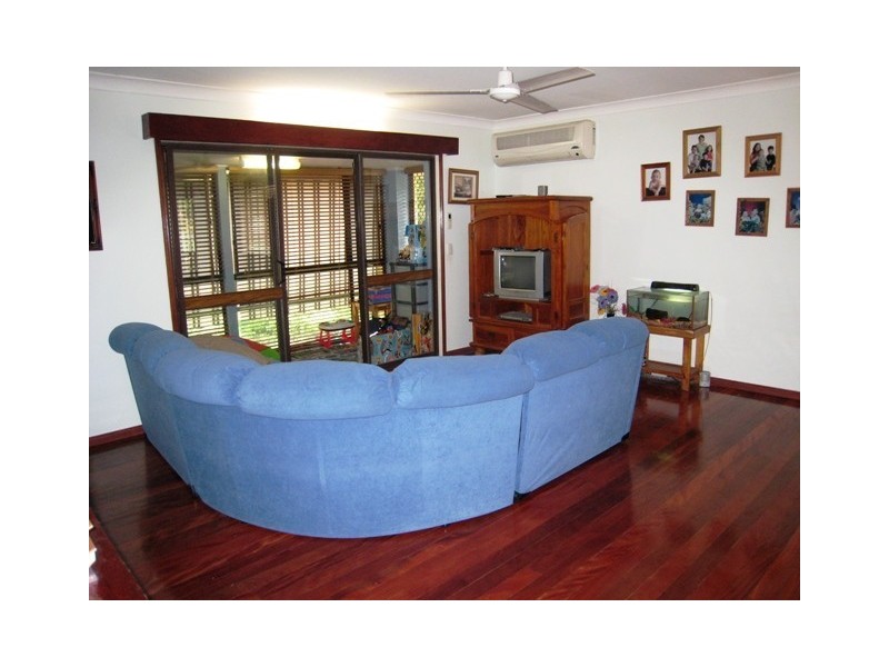 76 Tarnook Drive, Ferny Hills QLD 4055