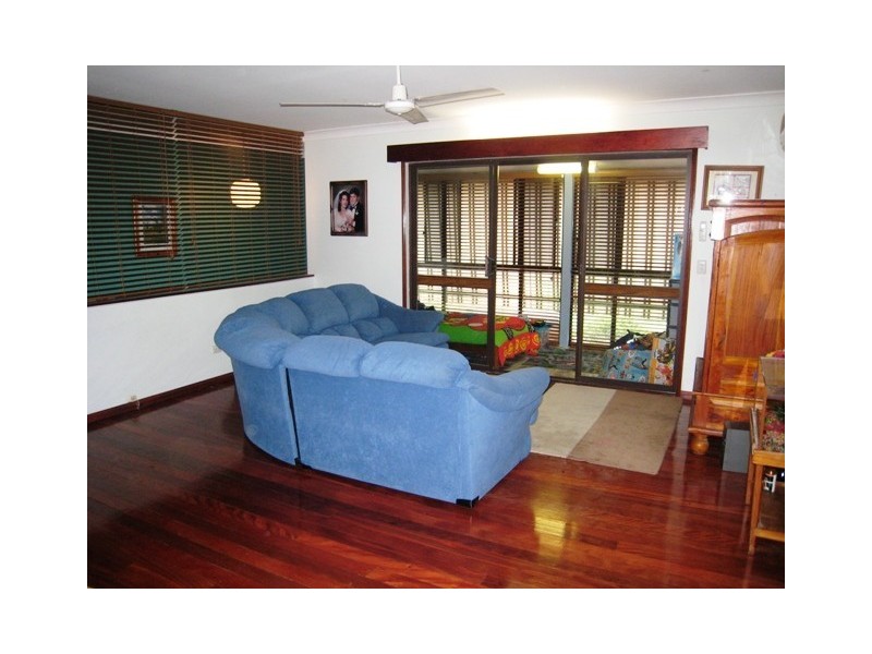 76 Tarnook Drive, Ferny Hills QLD 4055