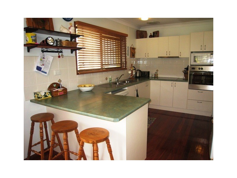 76 Tarnook Drive, Ferny Hills QLD 4055