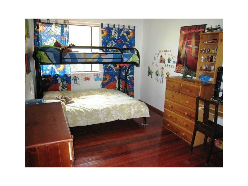 76 Tarnook Drive, Ferny Hills QLD 4055