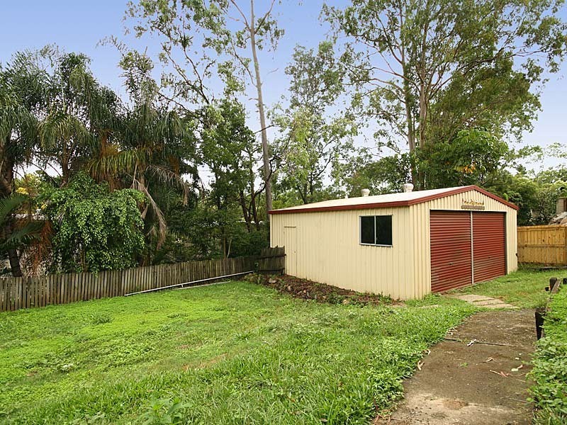 29 Caesar Road, Ferny Hills QLD 4055