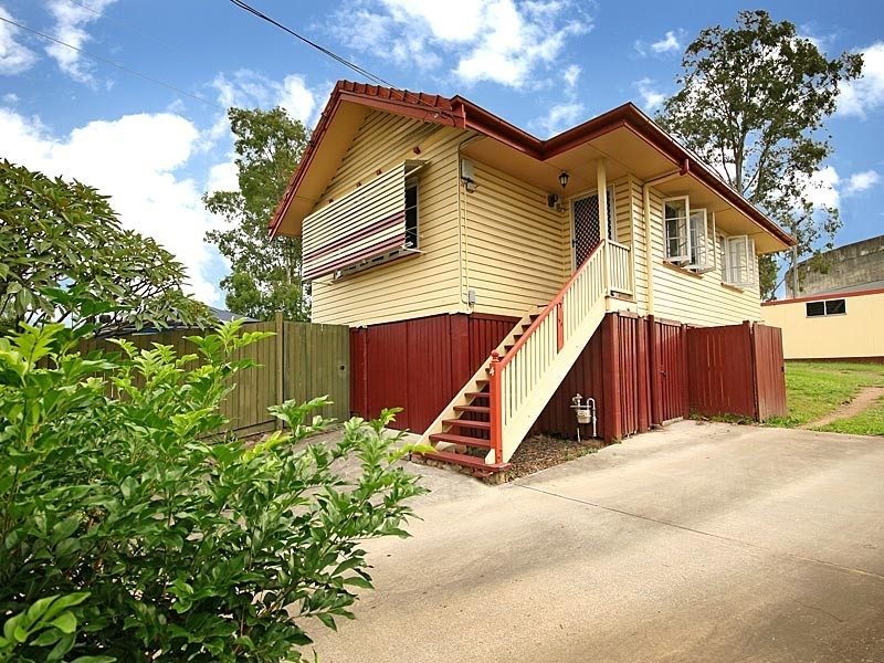 4 Dawson Parade, Keperra QLD 4054