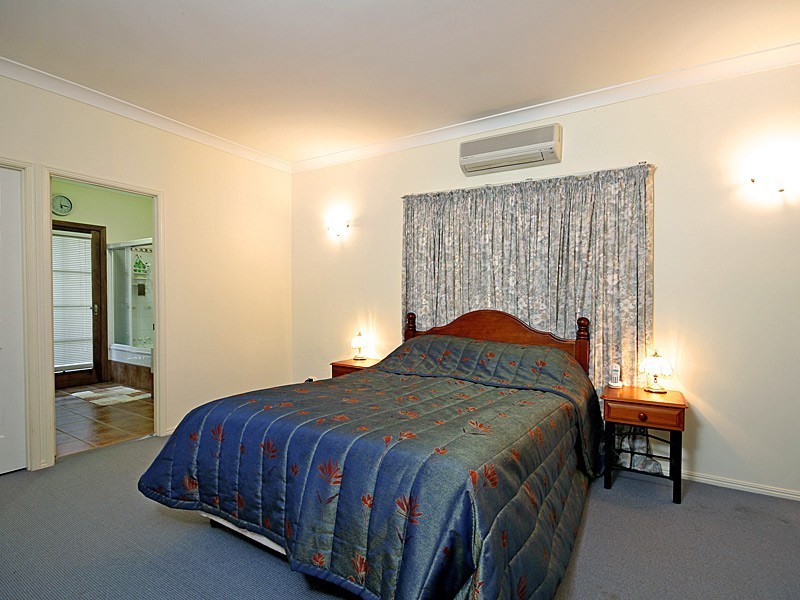 25 Willem Drive, Draper QLD 4520