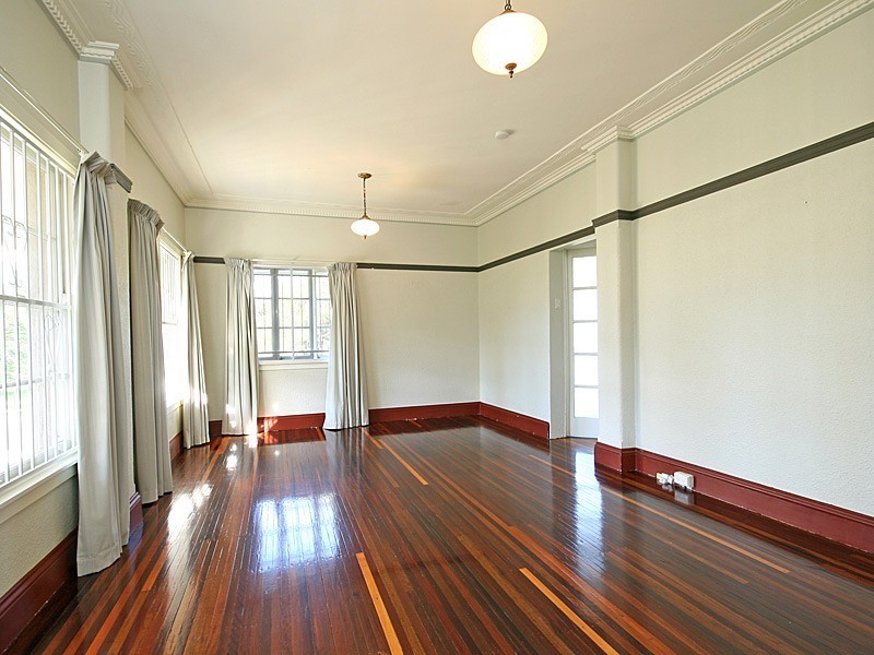 2 Piddington Street, Ashgrove QLD 4060