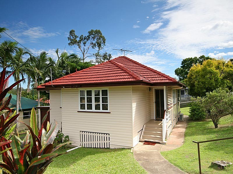 1 Grimstone Street, Keperra QLD 4054