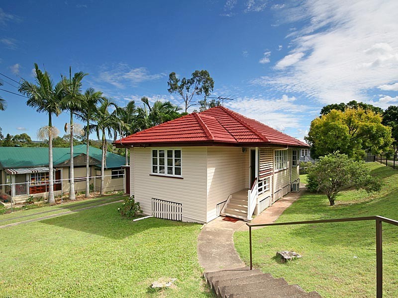 1 Grimstone Street, Keperra QLD 4054