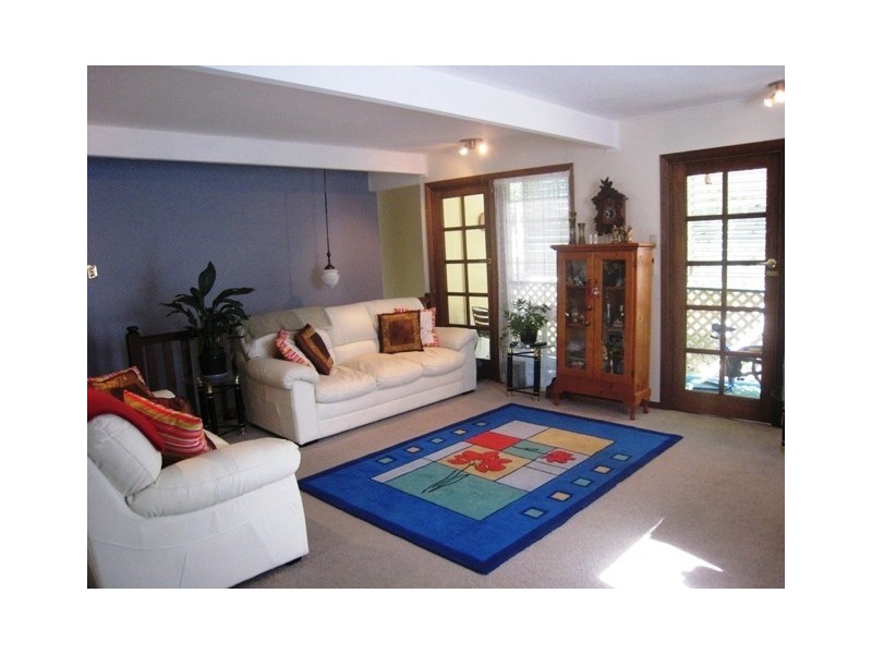 21 Gordon Road, Ferny Hills QLD 4055