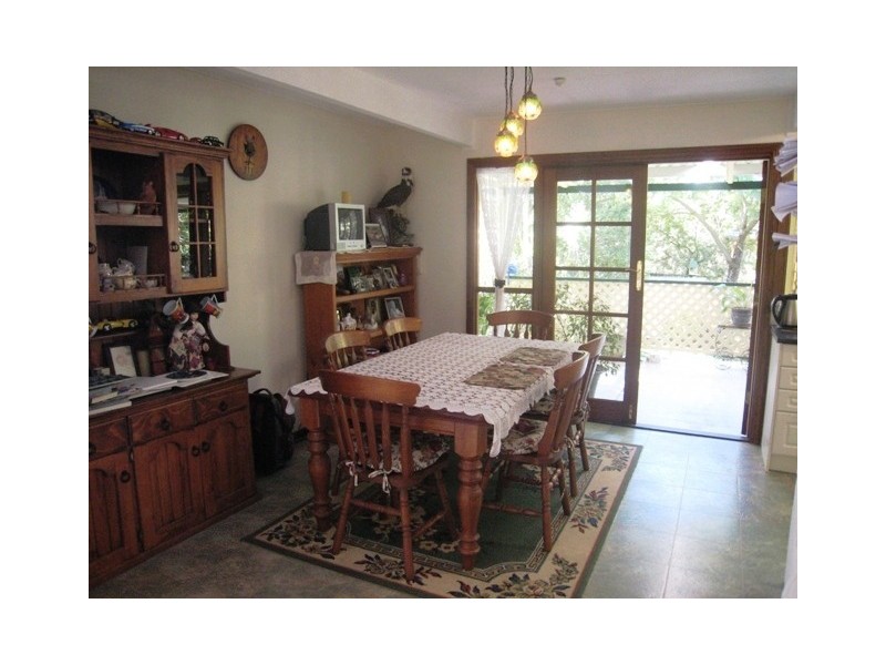 21 Gordon Road, Ferny Hills QLD 4055