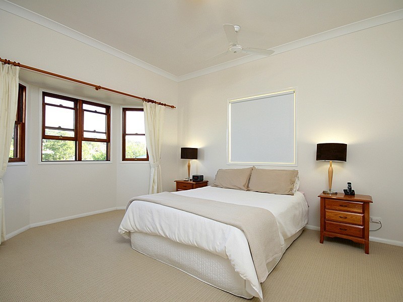 12 Fleetwood Court, Ferny Hills QLD 4055