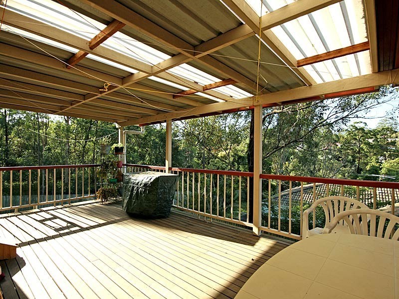 2 Dena Street, Ferny Hills QLD 4055