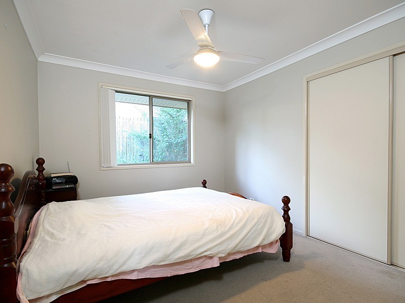 2 Dena Street, Ferny Hills QLD 4055
