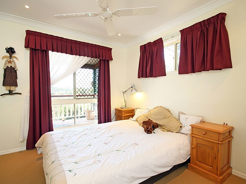 5 Millwood Court, Ferny Hills QLD 4055