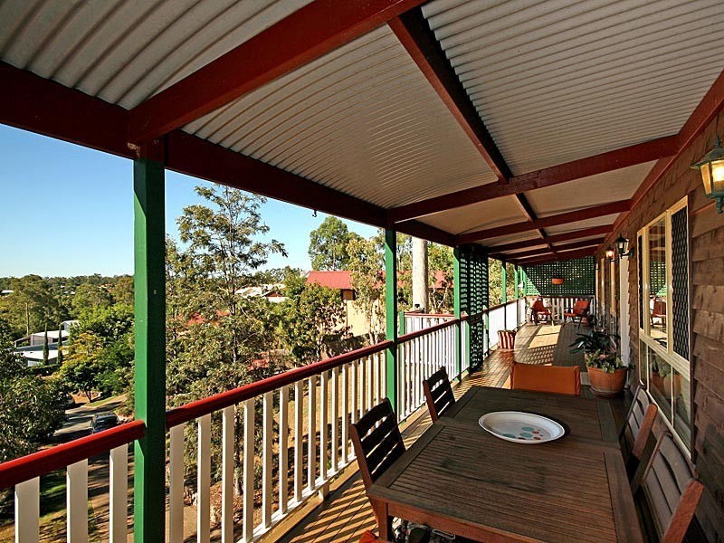 5 Millwood Court, Ferny Hills QLD 4055