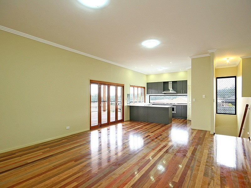 11 Pickering Place, Upper Kedron QLD 4055