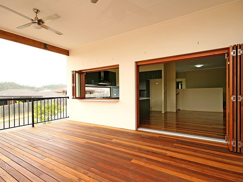 11 Pickering Place, Upper Kedron QLD 4055