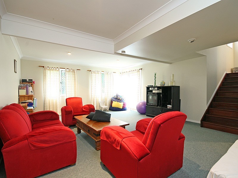 23 Lynwood Court, Ferny Hills QLD 4055