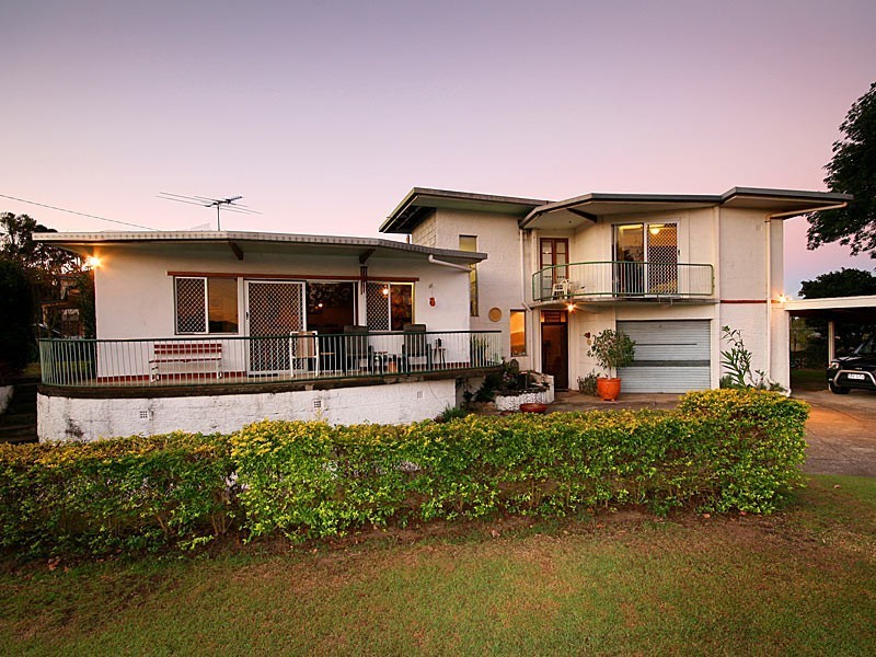 15 Penambul Crescent, Ferny Hills QLD 4055