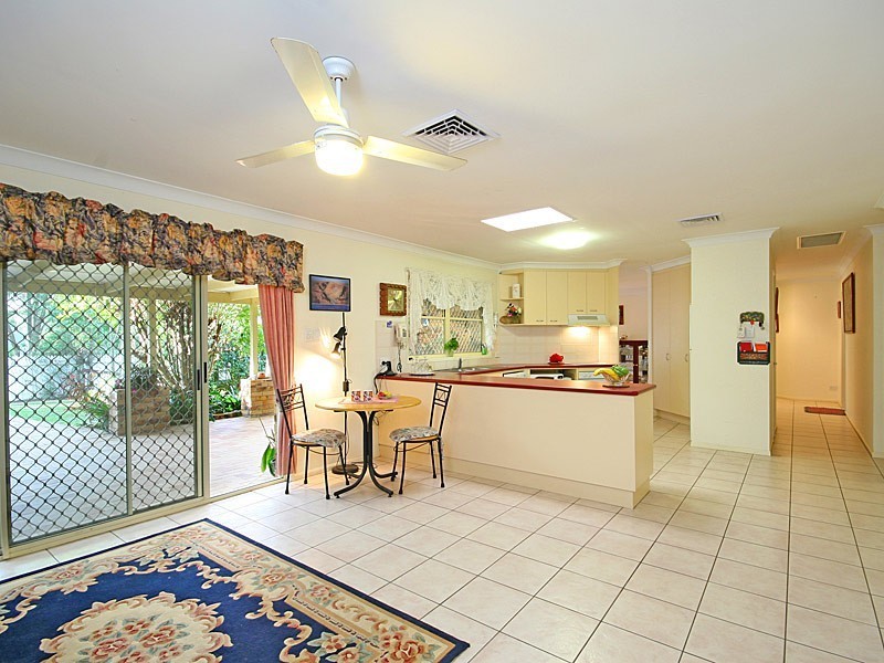 11 Glenwood Place, Ferny Hills QLD 4055