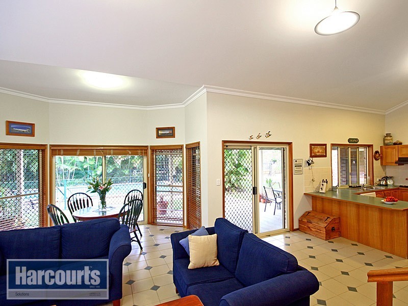 1 Maynard Drive, Bunya QLD 4055
