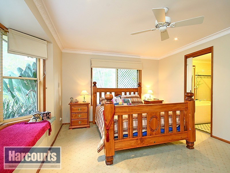 1 Maynard Drive, Bunya QLD 4055