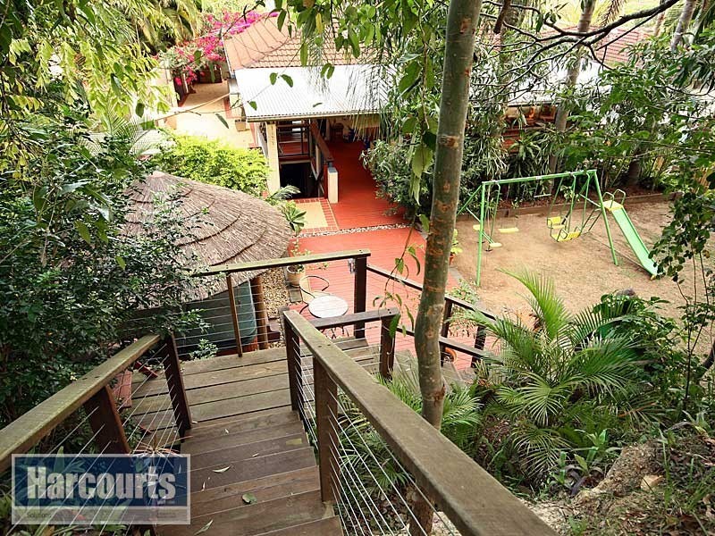15 Wandearah Crescent, Ferny Hills QLD 4055