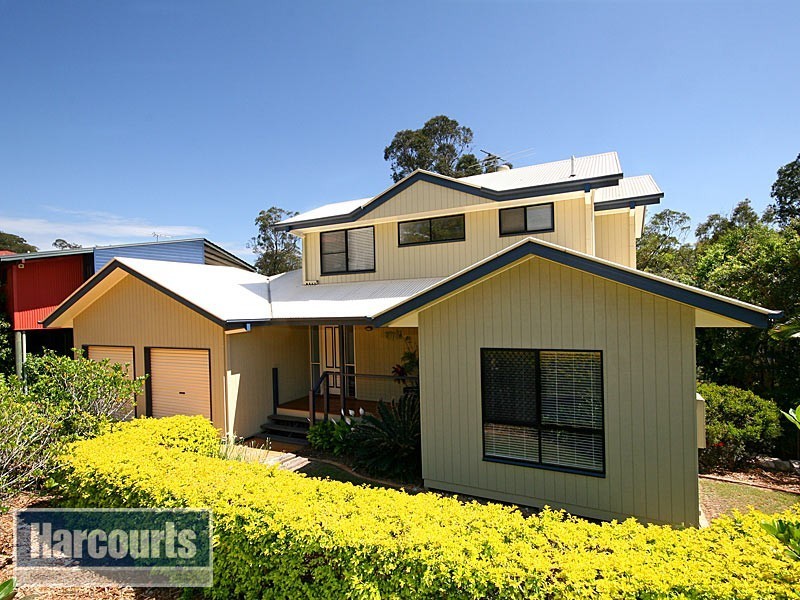 16 Woodburn Place, Ferny Hills QLD 4055