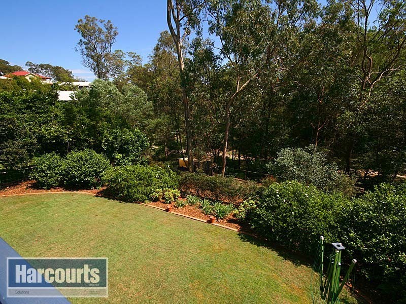 16 Woodburn Place, Ferny Hills QLD 4055