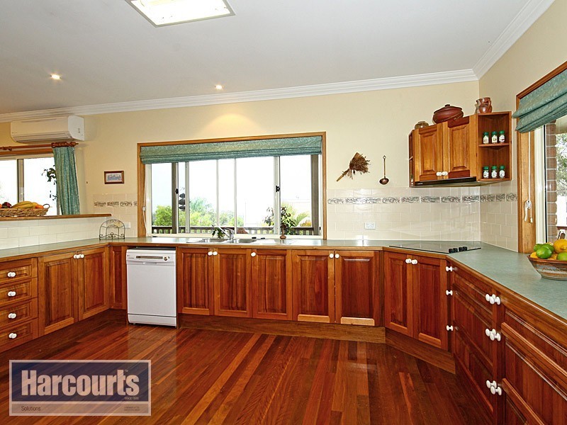 21 Woodgate Court, Ferny Hills QLD 4055