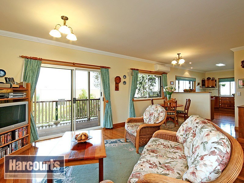 21 Woodgate Court, Ferny Hills QLD 4055