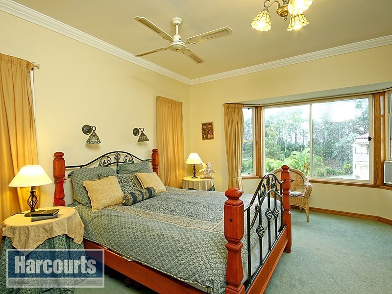 21 Woodgate Court, Ferny Hills QLD 4055