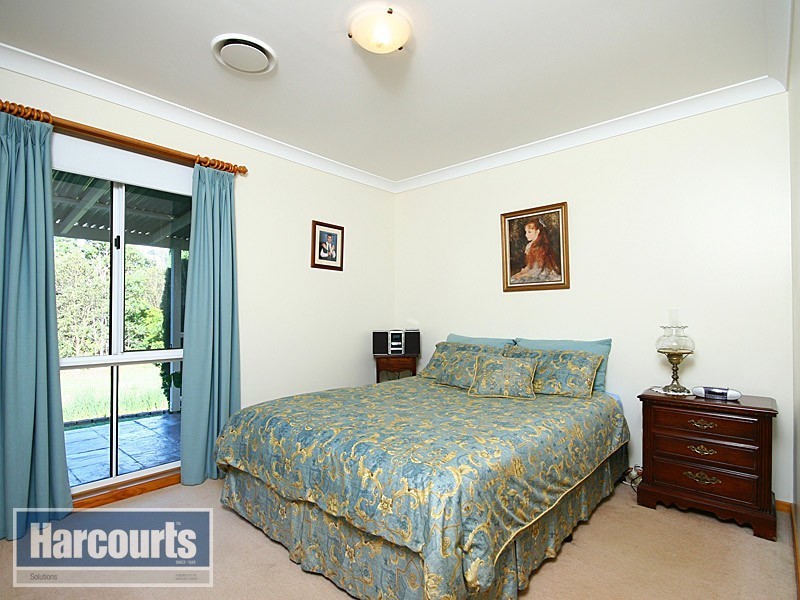 52 Greggs Road, Samford QLD 4520